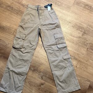 Hollister Women’s Tan Cargo Pants